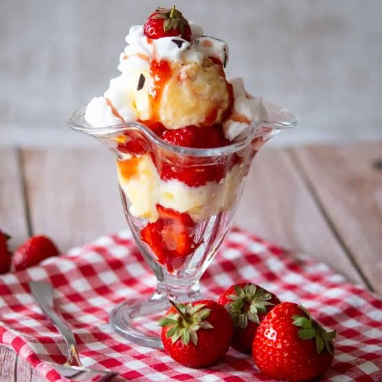 Strawberry Sundae Icon